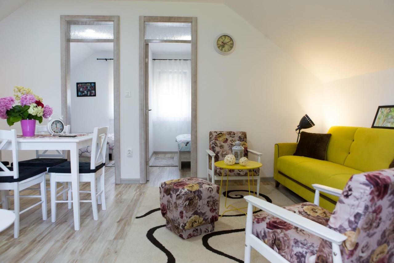 Apartment Kalimero Otočac Eksteriør bilde